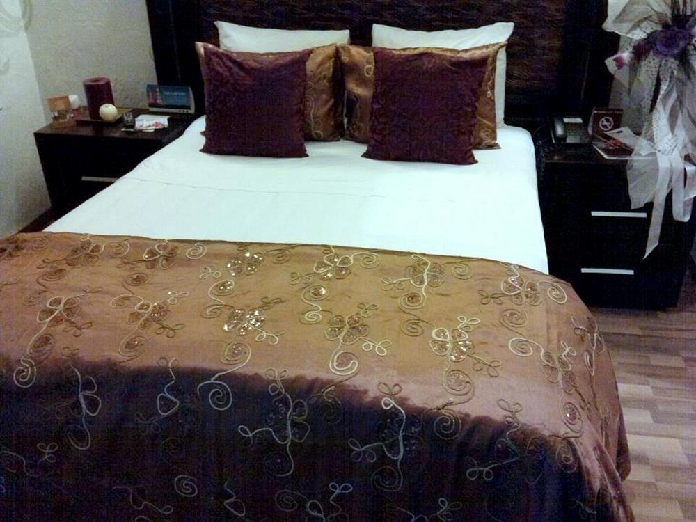 M Hoteles Concepto Morelia Ngoại thất bức ảnh